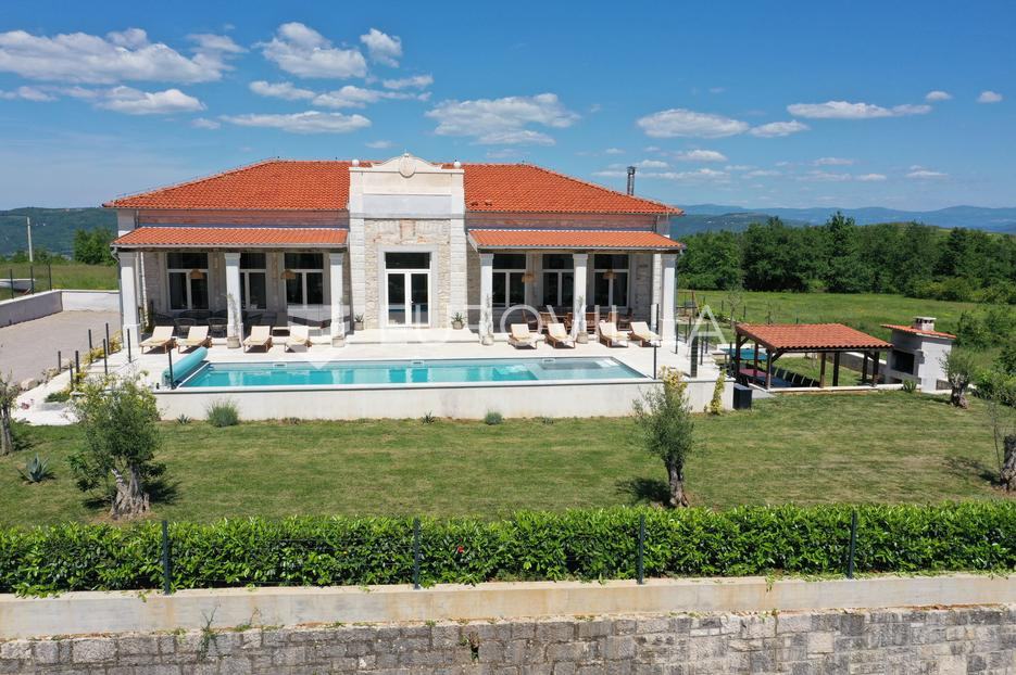 Otok, selo, stara škola, kažun… Ovo su neočekivane nekretnine koje se prodaju u Hrvatskoj