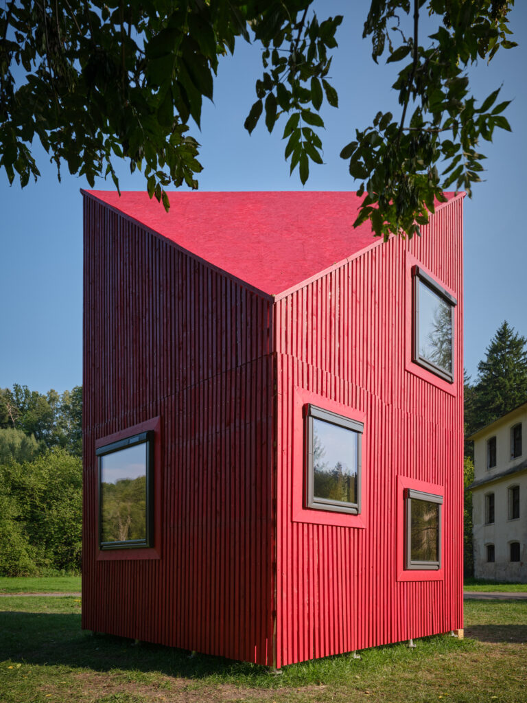 Pogled u kućice mladih arhitekata, izgrađene na jednom od ljepših festivala arhitekture
