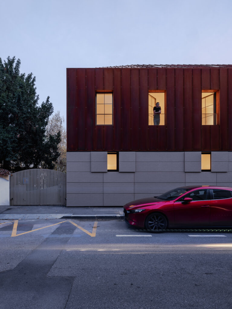 Konačno je gotova 'hrđava zgrada' u centru Zagreba koja je podijelila građane