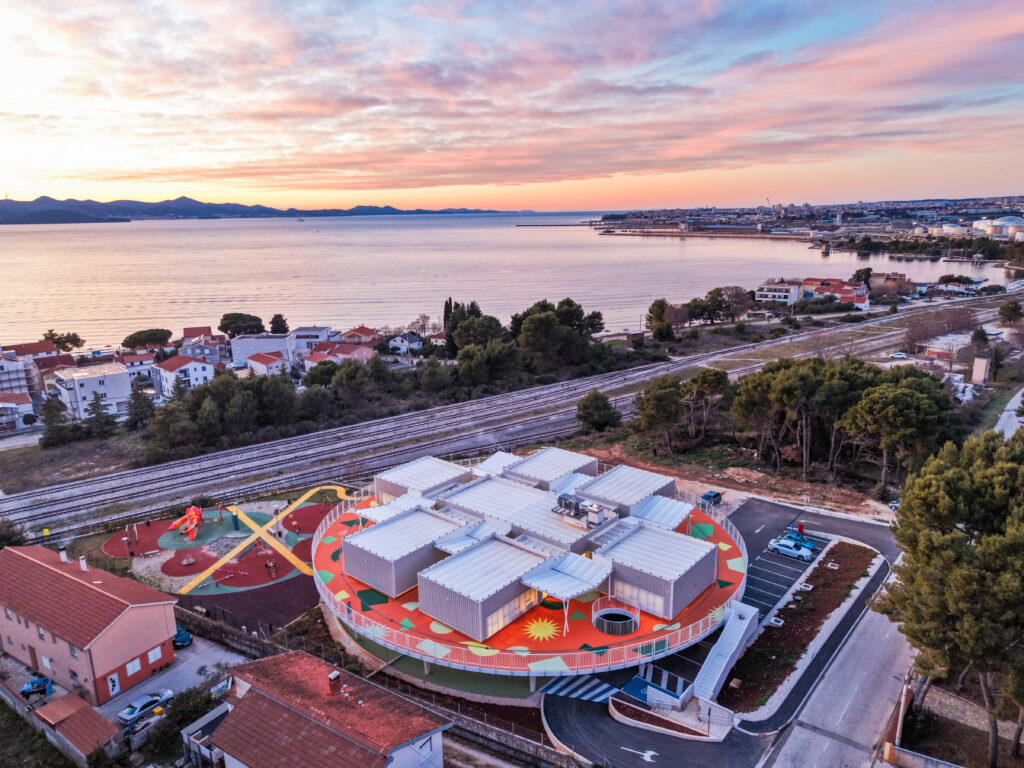 Arhitekti novog vrtića u Bibinjama: 'Naš prvi impuls bio je da djecu treba odignuti od tla, među krošnje'