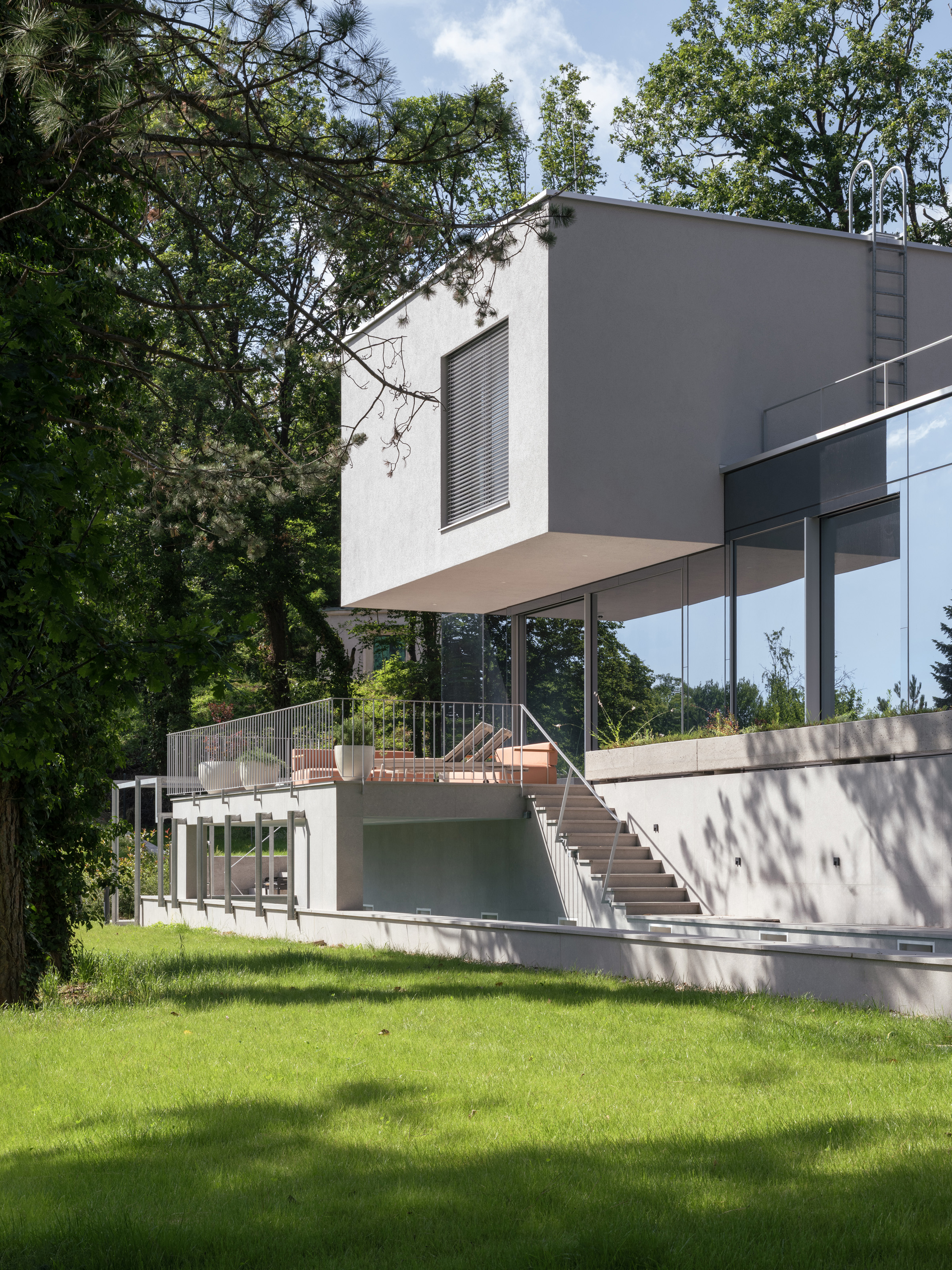 Znatiželjna kuća na Šestinskom vijencu: Arhitekt za Haus o 3 volumena i različitim pogledima