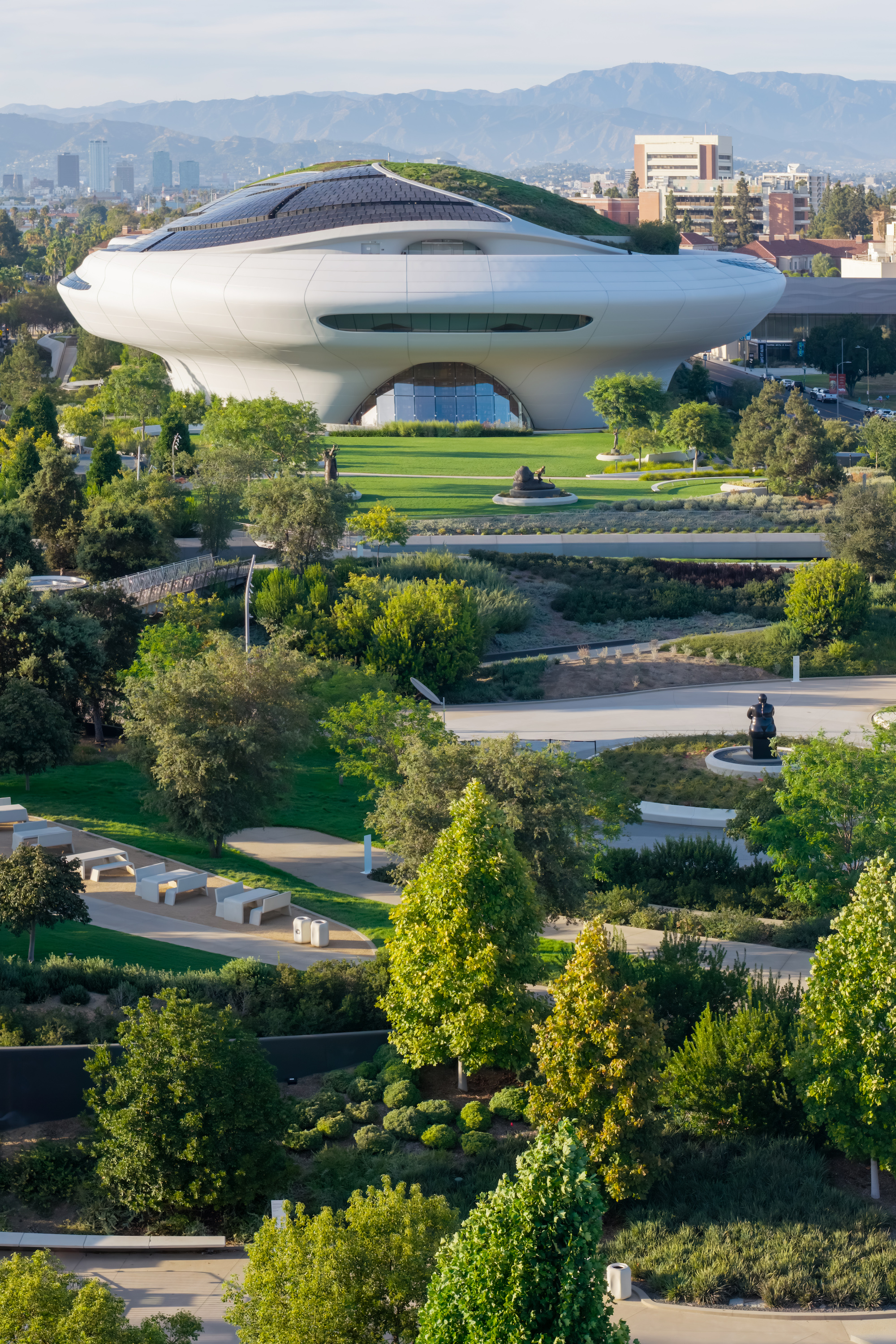 Muzej bez ijedne ravne linije: gotov je MAD-ov Lucas Museum