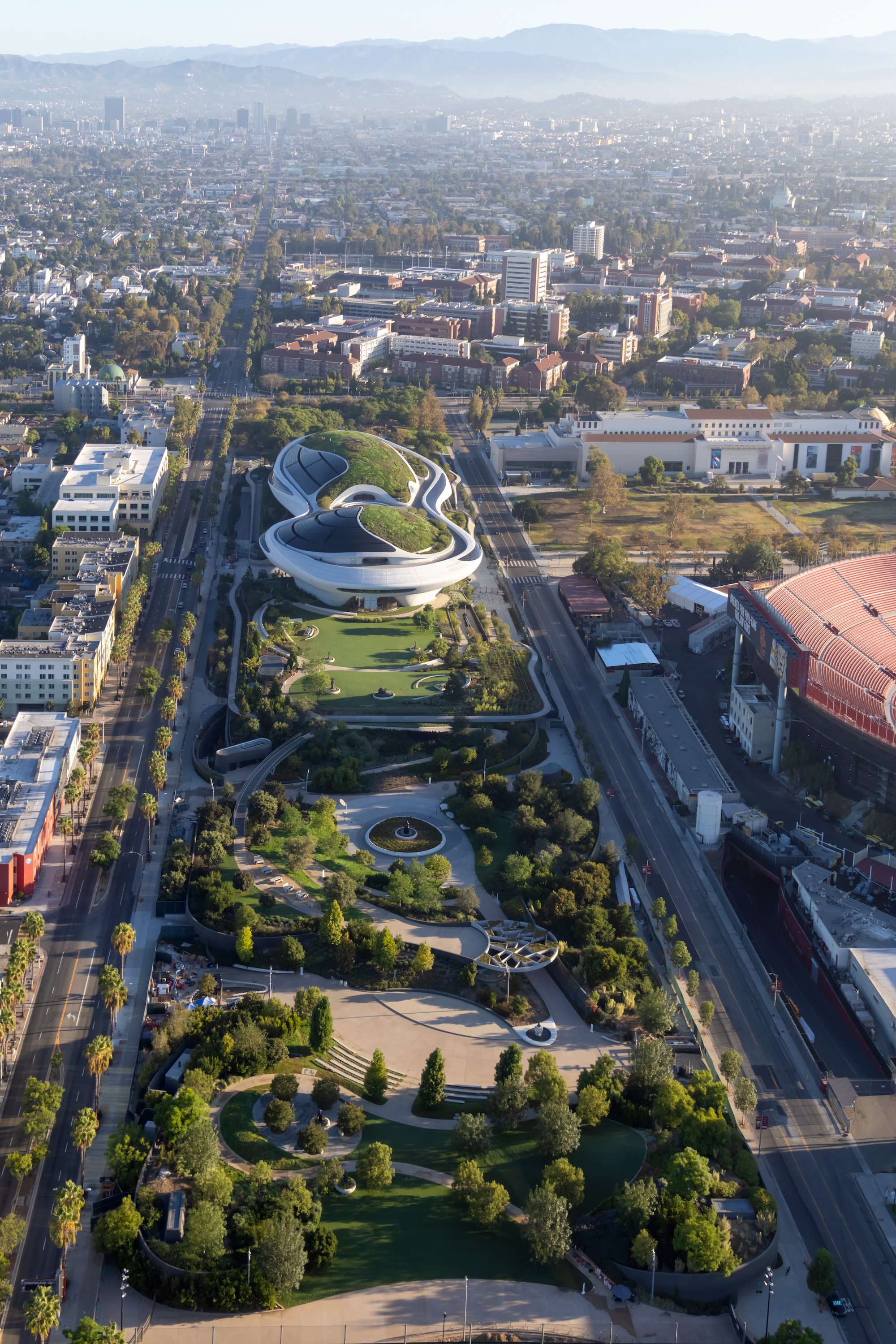 Muzej bez ijedne ravne linije: gotov je MAD-ov Lucas Museum